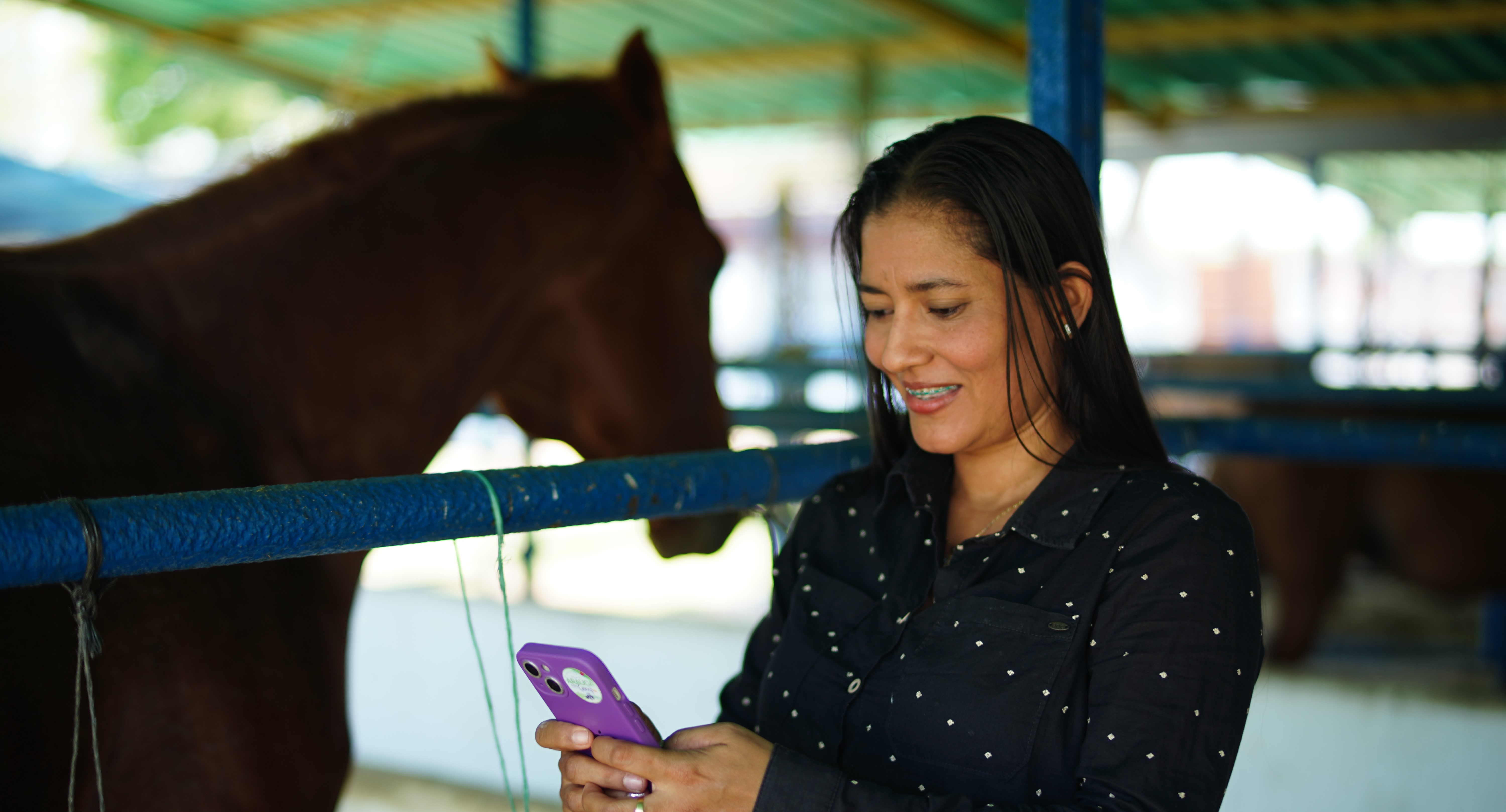 Mujer, cuéntale al mundo lo que amas usando las TIC